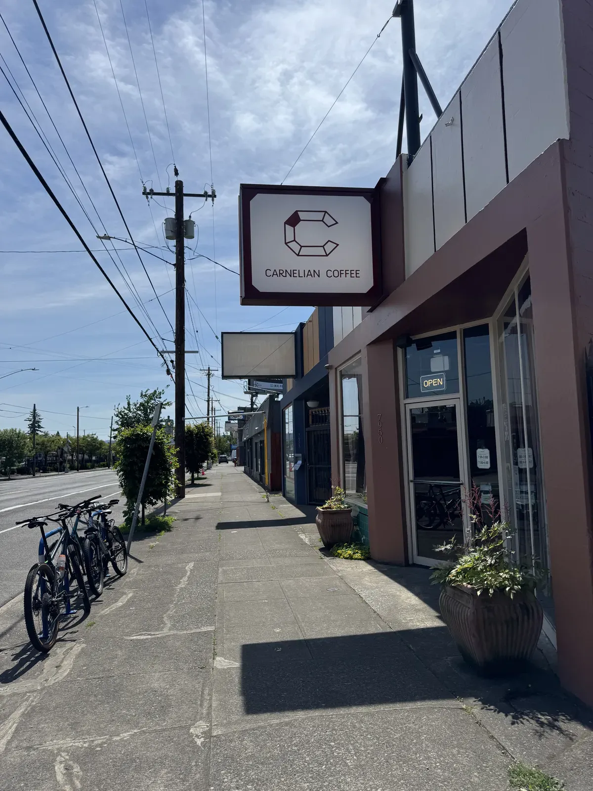 Pic of the outside of the shop